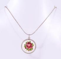 Fém nyaklánc gobelin medállal