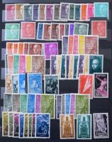 Spanyolország gyűjtemény több száz db bélyeg sok teljes sorral + 11 db blokk, 12 lapos A4-es berakób...