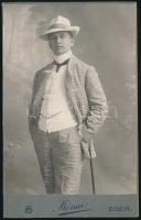 cca 1905 Rónai Dénes (1875-1964) egri műtermében készült keményhátú fénykép, a Hevesi család hagyatékából, 16x10 cm