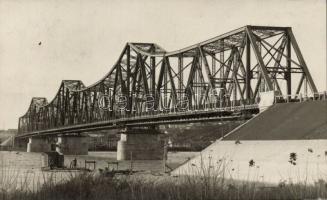 Dunaföldvár Közúti és Vasúti Duna-híd photo