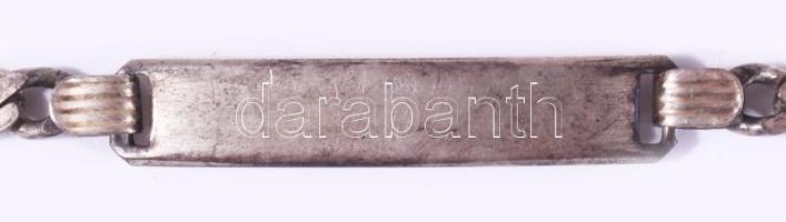 Ezüst (Ag) karlánc, jelzett, 7,7 g, h: 19,5 cm