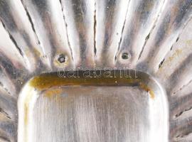 Ezüst (Ag) tálca hólyagos díszítéssel. Pest, 1872-1937 közötti fémjel, 800 ezrelékes ezüst, 18x21 cm...