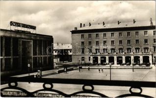 Dunaújváros, Dunapentele, Sztálinváros; Üzletház, Dózsa filmszínház, mozi. Képzőművészeti Alap