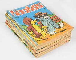 1982-1989 Kockás képregényújság 22 db száma (1982/2-3., 1983/4., 5-17., 23., 28., 32., 33., 35.), vegyes állapotban