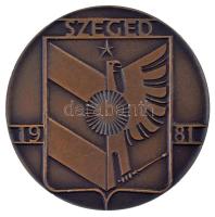 1981. "Huszonötödik Nemzetközi Maratoni Verseny / Szeged 1981" kétoldalas, bronz futósport emlékérem (60mm) T:AU