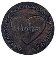 2001. "Országos Gyermekkardiológiai Tud. Ülés / Kiskunhalas" bronzozott Al(?) emlékérem (91mm) T:XF