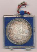 1975. "Borsodnádasd 1945-1975" egyoldalas ezüstözött bronz emlékérem sérült ÁPV tokban (42mm) T:XF patina