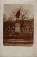 Lőcse, Levoca; Sétatér, Honvéd emlék / promenade, military monument. photo (vágott / cut)
