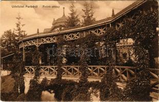 Parád, fedett sétány, Fényk.: Ronai Eger (EK)