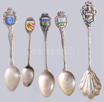 Illusztris ezüst (Ag) díszkanál gyűjtemény, zománcozott díszítéses jelzett darabok a világ különböző...