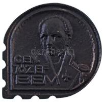 Lengyelország 1983. "Wystawa Filatelistyczna Polska Węgry Szczecin 83 / Gen. Józef Bem (Lengyel-magyar Filatéliai Kiállítás Szczecin / Bem József tábornok)" bronz plakett (71x68mm) T:XF Poland 1983. "Wystawa Filatelistyczna Polska Węgry Szczecin 83 / Gen. Józef Bem (Philatelic Exhibition Poland Hungary Szczecin / General Józef Bem)" bronze plaque (71x68mm) C:XF