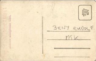Jeny Rudolf (1901-1975) magyar válogatott labdarúgó, csatár, majd edző. 1923-1932 között az MTK csap...