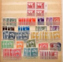 Vegyes magyar tétel a Turul kiadásoktól kb. az 1960-as évekig, 4 db közepes berakóban