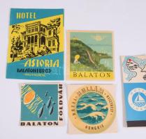 Hotel és egyéb címkék a retró korszakból, 7 db (Üdülő Szelet, Hotel Hullám Keszthely, stb.)