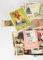 Cipősdoboznyi vegyes papírrégiség: fotók, iratok, nyomtatványok, stb