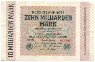 Németország / Weimari Köztársaság 1923. 10.000.000.000M "019493" T:F kis szakadás, vágáshiba Germany / Weimar Republic 1923. 10.000.000.000 Mark "019493" C:F small tear, cutting error Krause P#117