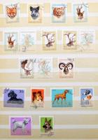 1913-1950 Magyar alapgyűjtemény előnyomott albumlapokon + modern bélyegek 9 berakólapon, gyűrűs borí...