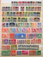 Többségében többpéldányos tétel a Krajcárosoktól az 1940-es évekig, benne sorok, portóbélyegek is, 1...