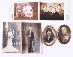 Hernády Nándor (1879-1939) alezredest és családtagjait ábrázoló fényképek, kettő dekoratív réz keretben.