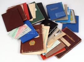 Nagy igazolvány hagyaték, kb 30db vegyes régi és új igazolvány