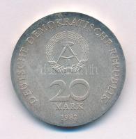 Német Demokratikus Köztársaság 1982. 20M Ag "Clara Zetkin" kapszulában T:AU patina German Democratic Republic 1982. 20 Mark Ag "Clara Zetkin" in capsule C:AU patina Krause KM#88