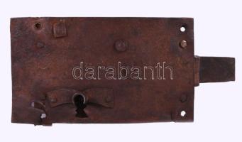 Kapuzár. magyar, 18. sz. vége - 19. sz. eleje, kovácsolt vas, korából adódó sérüléssel, 35x15 cm