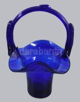 Anyagában színezett királykék hutaüveg kosár asztaldísz, hibátlan, m: 19 cm