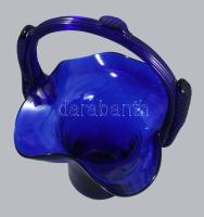 Anyagában színezett királykék hutaüveg kosár asztaldísz, hibátlan, m: 19 cm