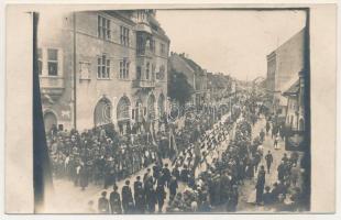 Segesvár, Schässburg, Sighisoara; körmenet / procession. photo (fl)