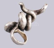 Horetzky (1969-): Ezüst (Ag) gyűrű. 999 ezrelékes öntött ezüst, jelzés nélkül, nettó 72g