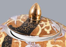 Kínai fedeles váza, jelzett, fedeles nem passzol teljesen, m: 25 cm