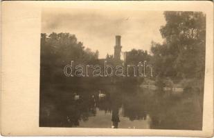 Calinesti, Kalinestie (Bukovina, Bucovina, Bukowina); Kalinestie Marin / castle of Gusztáv Marin, lake, view. photo (gyűrődés / crease)