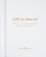 Buzár Ágota (szerk.): 220 év kincsei. A Magyar Természettudományi Múzeum gyűjteményei. Budapest, 202...