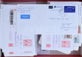 Díjjegyes küldemény tétel, sok díjkiegészített, dobozban