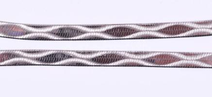 Olasz ezüst (Ag) kígyó nyaklánc. Jelzett, olasz fémjel, 1999 utáni magyar behozatali jel, 925 ezrelé...