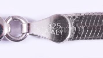 Olasz ezüst (Ag) kígyó nyaklánc. Jelzett, olasz fémjel, 1999 utáni magyar behozatali jel, 925 ezrelé...