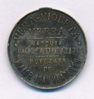 Románia 1913. "Vera-Violeta Verra - Nascuta la 4 Martie 1913 - Botezatá de Maior Ioan Vládescu / Botezată în Isus Christos (Vera-Violeta Verra - Született 1913. március 4-én - Ioan Vladescu őrnagy keresztelte / Jézus Krisztusban keresztelkedett) ezüstözött bronz keresztelőérem (24mm) T:XF patina, ph., fny. Romania 1913. "Vera-Violeta Verra - Nascuta la 4 Martie 1913 - Botezatá de Maior Ioan Vládescu / Botezată în Isus Christos (Vera-Violeta Verra - Born on March 4, 1913 - Baptized by Major Ioan Vladescu / Baptized in Jesus Christ)" silver-plated bronze baptismal medal (24mm) C:XF patina, edge error, ear mark