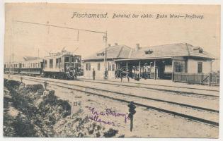 1918 Fischamend, Bahnhof der elektr. Bahn Wien-Pressburg / Pozsony-Bécs villamos vasútállomása Fischamendben / railway station of the Bratislava-Vienna urban railway in Fischamend (fa)
