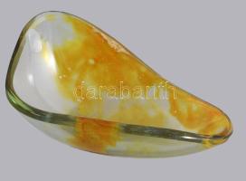 Anyagában fátyolosan színezett design ékszertartó, lepattanással, 15x9 cm