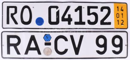 2 darab fém rendszámtábla, h: 52 cm