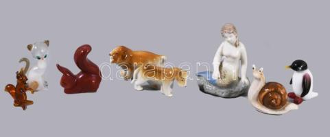 8 darab üveg és porcelán figura, m: 6,5 cm alatt