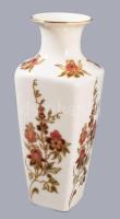 Zsolnay aranykontúrozott virágmintás váza. Jelzett, hibátlan, m: 14 cm
