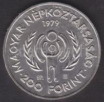 1979. 200Ft Ag "Nemzetközi gyermekév" T:BU