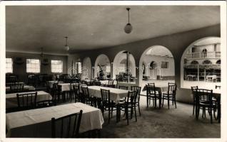 1942 Balatonfenyves, Kupa fogadó, éttermi rész saját zenekarral