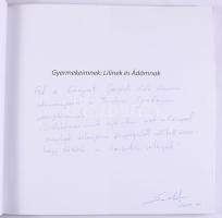 Gacsádi Albert: Lásd a zenét. [Bp.,2021,Studio 70 Média Kft.], 216 p. Fekete-fehér fotókkal gazdagon...