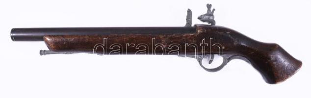Kovás pisztoly replika, jó kidolgozással, kopással, h: 44 cm