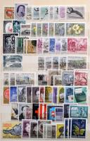 Hagyatékból származó Ausztria több példányos rendező 5 db 8-24 lapos A4-es berakókban, dobozban