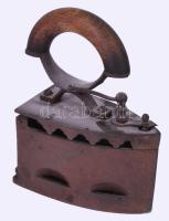 Antik szenes vasaló, 18x22 cm