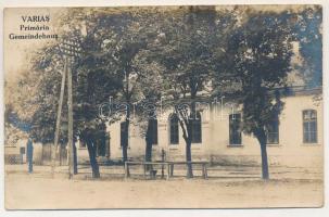 Varjas, Varias; Primaria / Gemeindehaus / községháza / town hall. photo (fl)