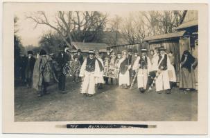 Máramaros, Maramures; Betlehemezők a Kárpátokban / Christmas pageant, folklore. photo (non PC)